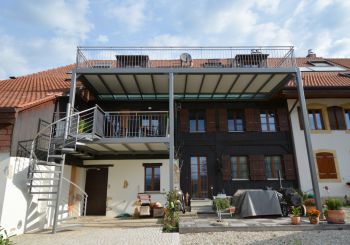 Balkonanbau in Mûr - ©fotomoments.ch